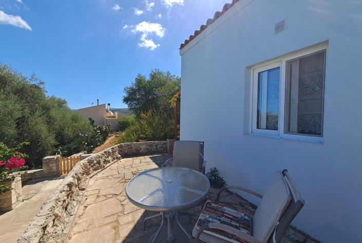 Image No.8-1 Bed House for sale