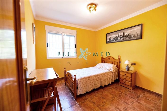 Image No.3-4 Bed Country House for sale