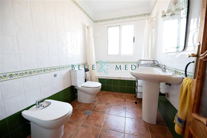 Image No.4-4 Bed Country House for sale