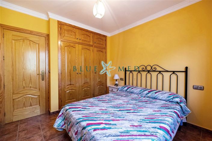 Image No.6-4 Bed Country House for sale