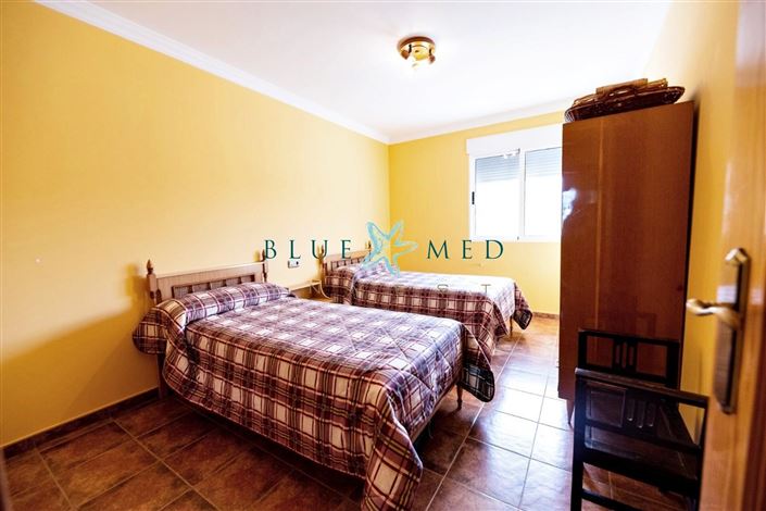 Image No.7-4 Bed Country House for sale
