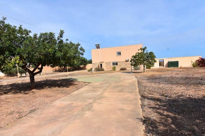 Image No.4-4 Bed Country House for sale