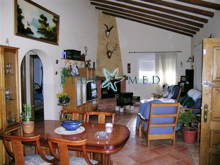 Image No.31-6 Bed Country House for sale