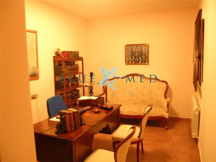 Image No.33-6 Bed Country House for sale