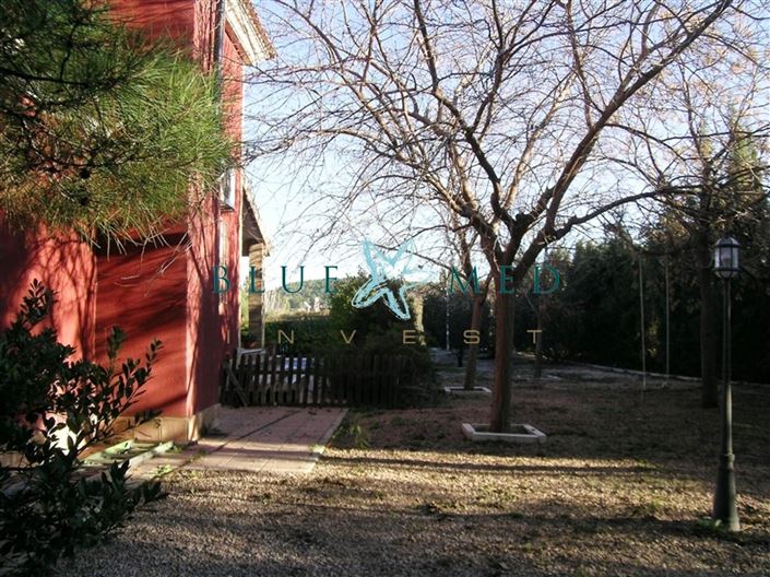 Image No.9-6 Bed Country House for sale