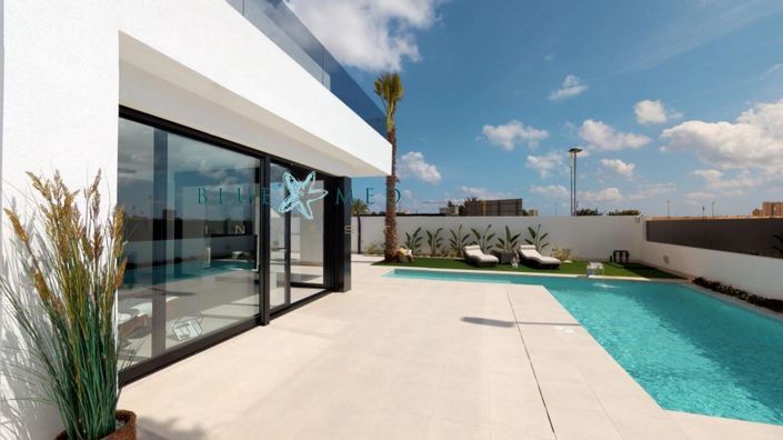 Image No.15-3 Bed House for sale