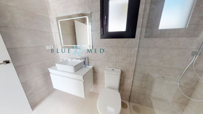 Image No.3-3 Bed House for sale