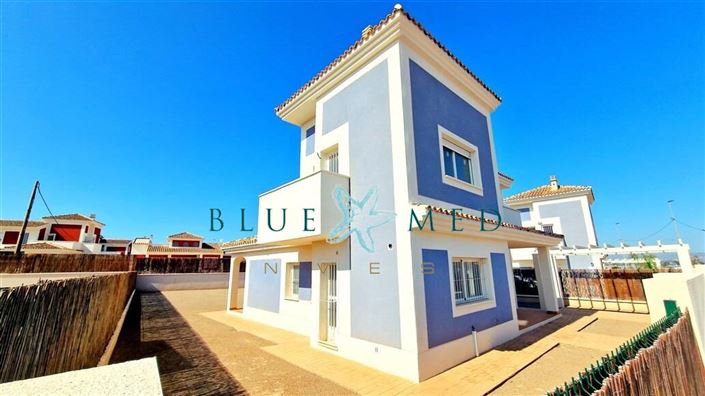Image No.2-3 Bed Villa for sale