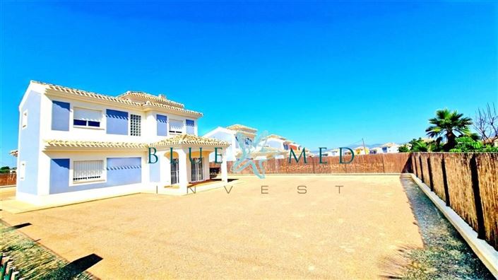 Image No.24-3 Bed Villa for sale