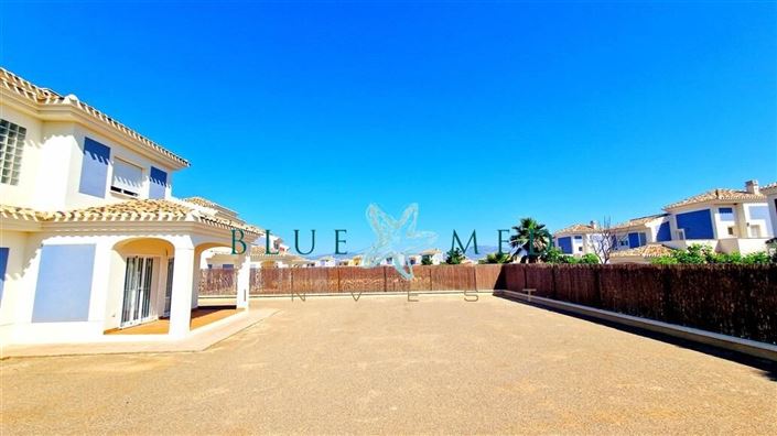 Image No.26-3 Bed Villa for sale