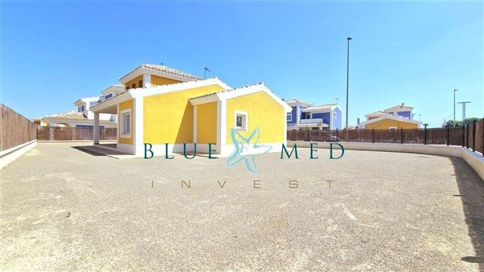 Image No.18-3 Bed Villa for sale