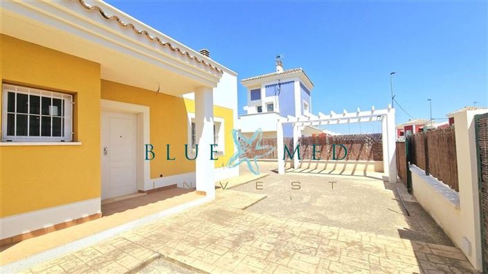 Image No.22-3 Bed Villa for sale