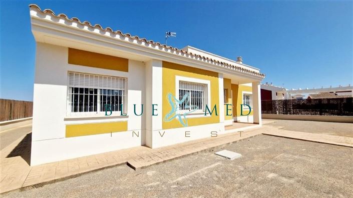 Image No.37-3 Bed Villa for sale