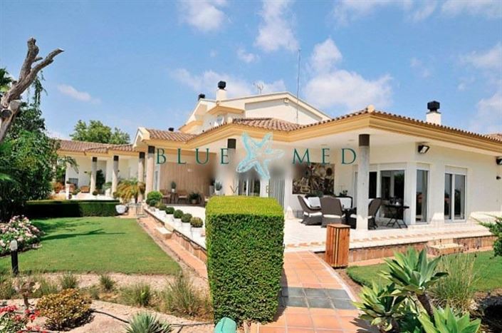 Image No.2-7 Bed Villa for sale