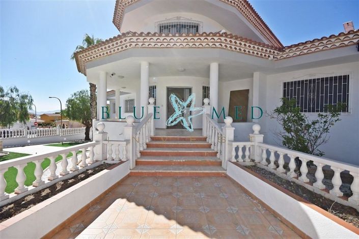 Image No.7-Villa de 4 chambres à vendre