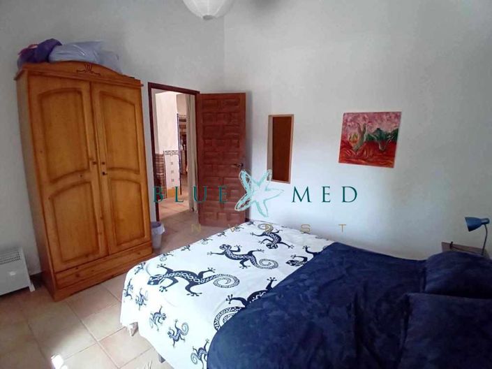 Image No.12-6 Bed Country House for sale