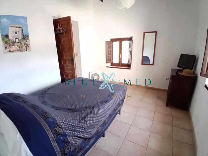 Image No.13-6 Bed Country House for sale