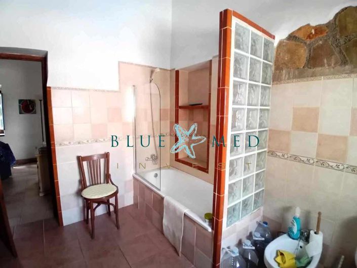 Image No.18-6 Bed Country House for sale