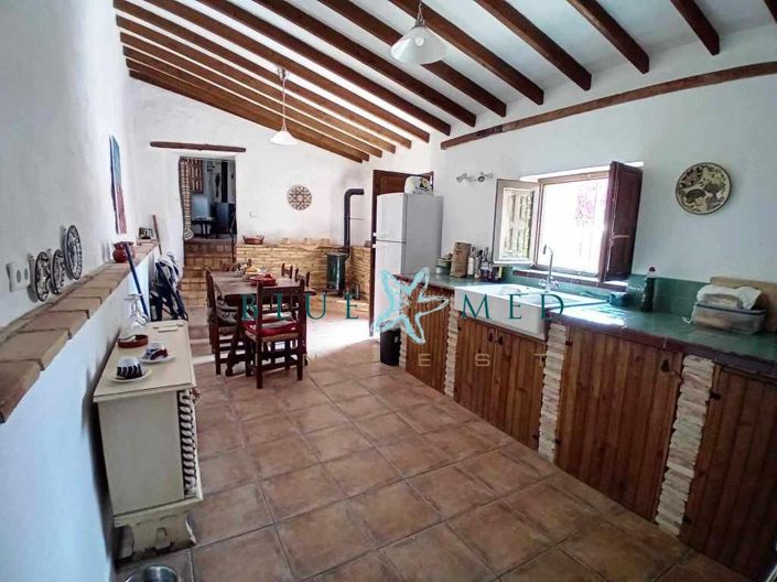 Image No.23-6 Bed Country House for sale