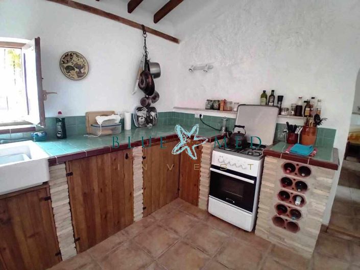 Image No.24-6 Bed Country House for sale
