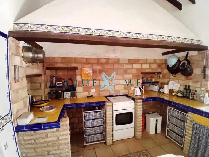Image No.5-6 Bed Country House for sale
