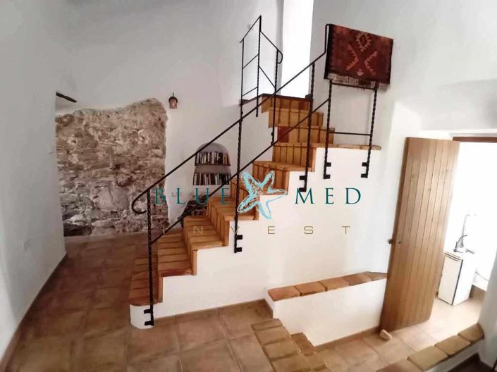Image No.42-6 Bed Country House for sale