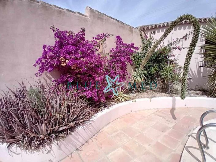 Image No.51-6 Bed Country House for sale