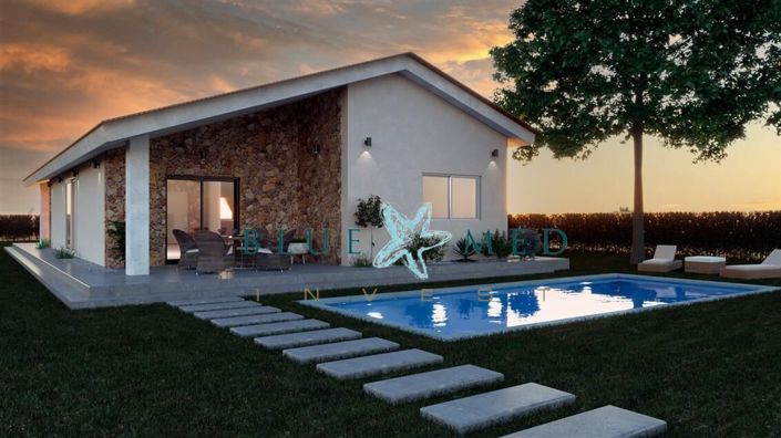 Image No.10-3 Bed Villa for sale