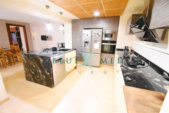 Image No.20-5 Bed Country House for sale