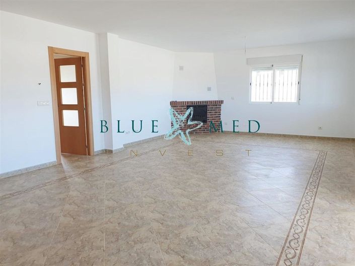 Image No.8-5 Bed Country House for sale