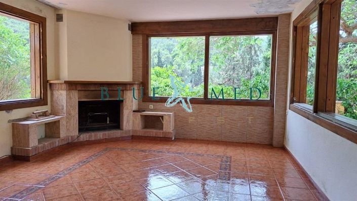 Image No.4-5 Bed Country House for sale