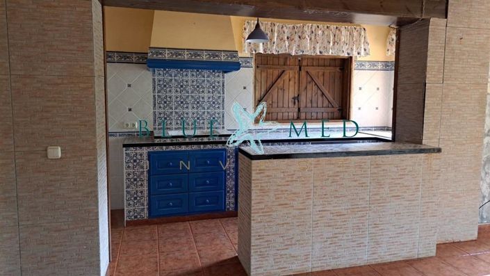 Image No.5-5 Bed Country House for sale
