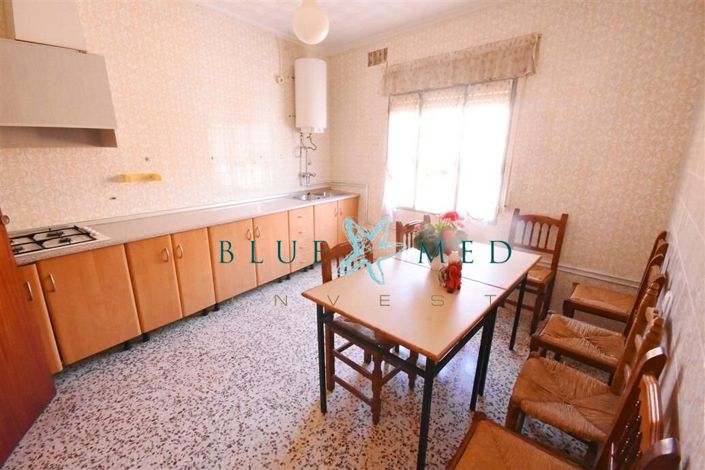 Image No.25-6 Bed Villa for sale
