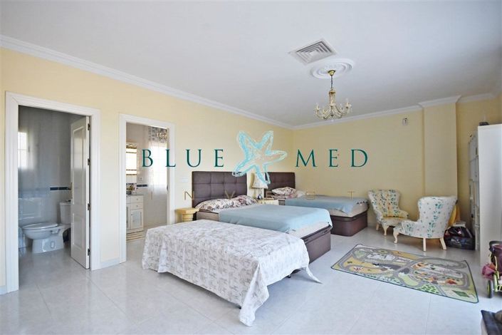 Image No.14-6 Bed Villa for sale