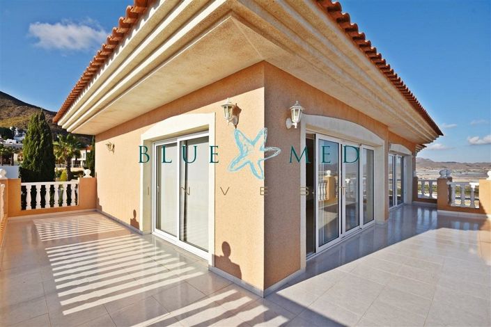 Image No.30-6 Bed Villa for sale