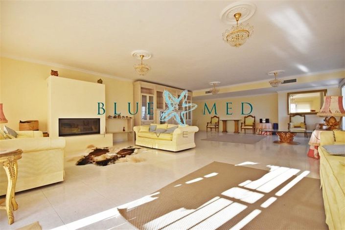 Image No.43-6 Bed Villa for sale