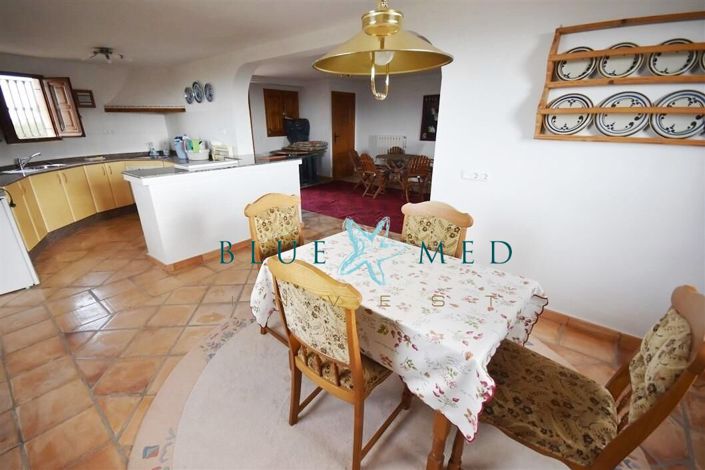 Image No.18-4 Bed Villa for sale