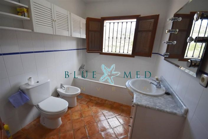 Image No.40-4 Bed Villa for sale
