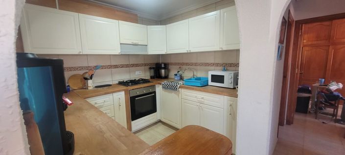 Image No.15-3 Bed House for sale
