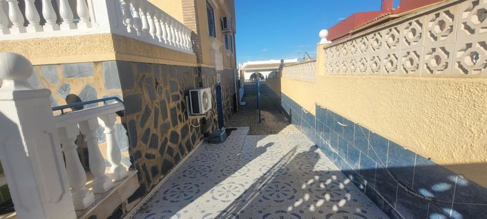 Image No.51-3 Bed House for sale