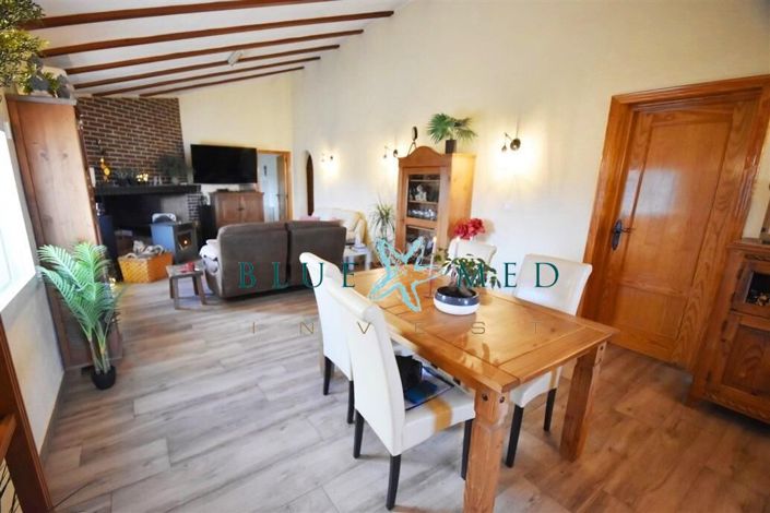 Image No.15-4 Bed Country House for sale