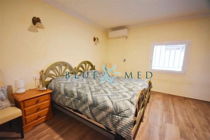 Image No.18-4 Bed Country House for sale