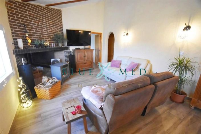 Image No.24-4 Bed Country House for sale