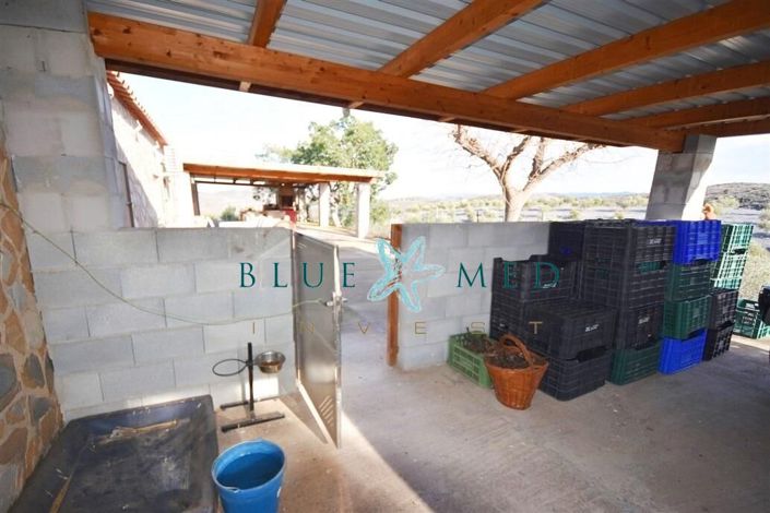 Image No.40-4 Bed Country House for sale