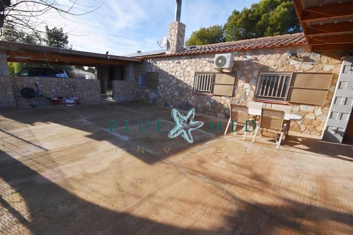 Image No.45-4 Bed Country House for sale