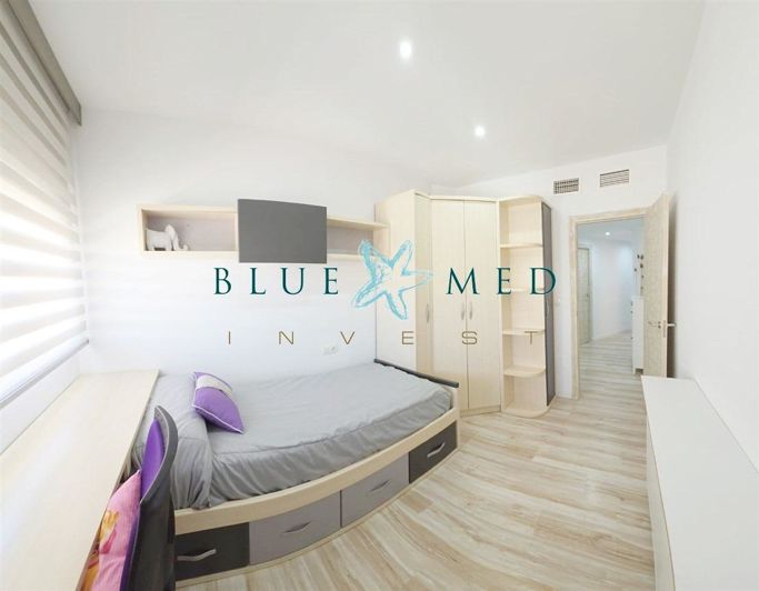 Image No.17-3 Bed Flat for sale