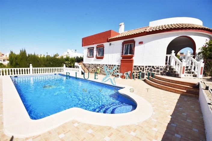 Image No.37-2 Bed Villa for sale