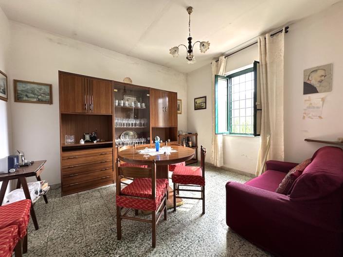 Image No.2-Casa de campo con 2 dormitorios en venta