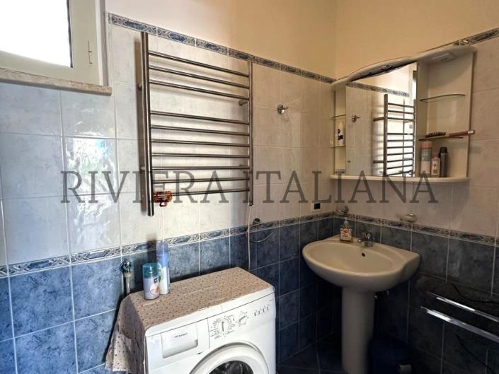 Image No.10-1 Bed Apartment for sale