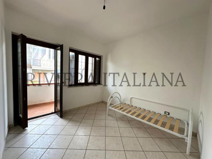 Image No.8-Appartement de 4 chambres à vendre à Scalea